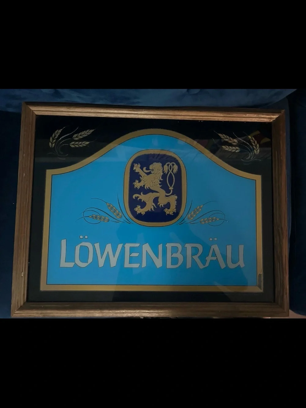 (VTG ) 1983 Lowenbrau Beer light up sign bar pub Game Room man cave rare 22x17